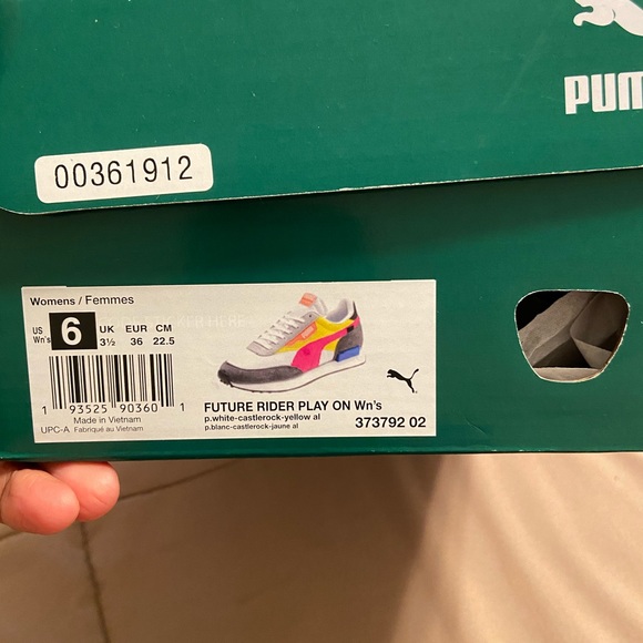 Pumas - Picture 5 of 5